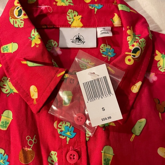 Disney Button up shirt / treats - Picture 8 of 9